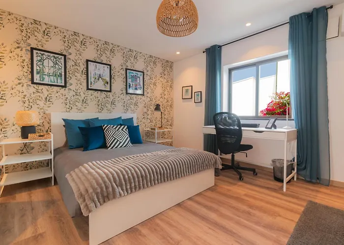 7min To Uni Se-velha - Ac - Work Desk - 300mbs Wifi - 5 Coimbra