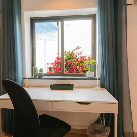 7min To Uni Se-velha - Ac - Work Desk - 300mbs Wifi