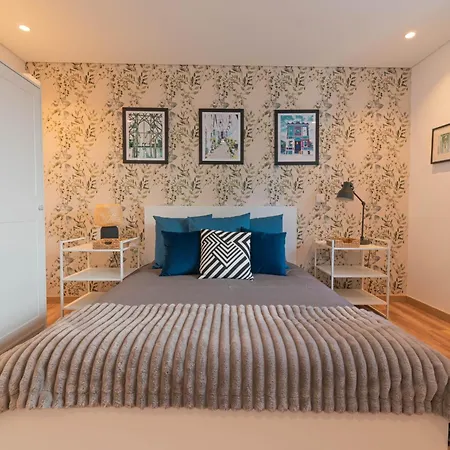 7min To Uni Se-velha - Ac - Work Desk - 300mbs Wifi Guest house *