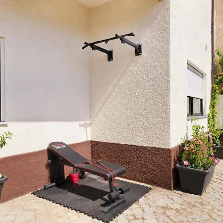 7min To Uni Sé-velha - Ac - Bbq&gym - Work Desk - 300mbs Wifi - 5 4*